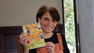 Hoërskool Nelspruit onderwyseres skryf ‘n boek